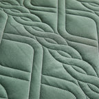 Lightweight Queen Quilt Bedding Set with Cloud Pattern – Soft Polyester Bedspread and 2 Pillow Shams for All Seasons