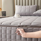 Quilted Mattress Protector with Zipper – Customizable Sizes, Durable Polyester and Cotton Blend, Easy to Clean