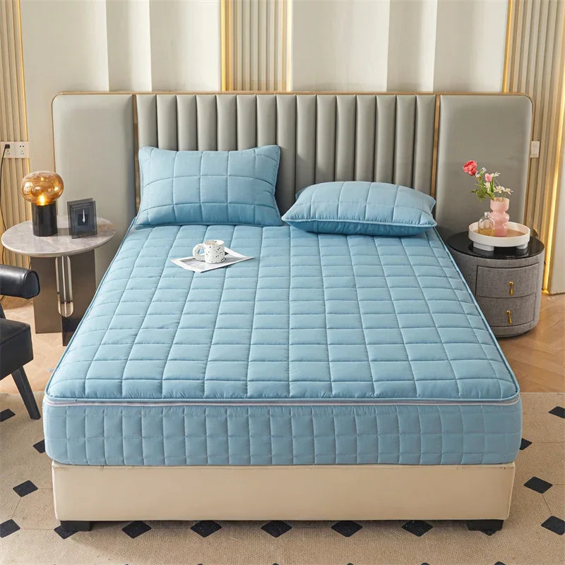 Quilted Mattress Protector with Zipper – Customizable Sizes, Durable Polyester and Cotton Blend, Easy to Clean