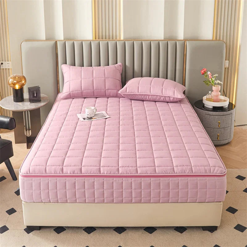 Quilted Mattress Protector with Zipper – Customizable Sizes, Durable Polyester and Cotton Blend, Easy to Clean