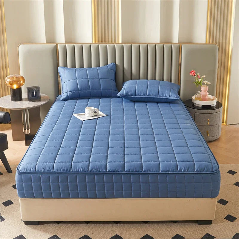 Quilted Mattress Protector with Zipper – Customizable Sizes, Durable Polyester and Cotton Blend, Easy to Clean