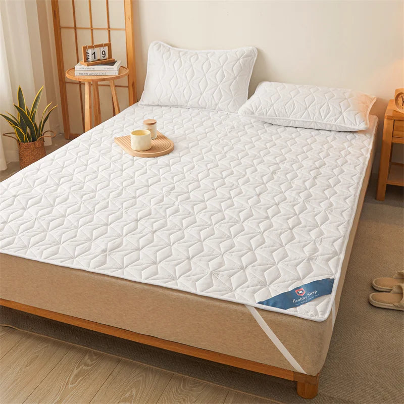 Waterproof Quilted Mattress Topper with Elastic Band – Winter Bed Cover for Single/Double Beds, Fits Mattresses up to 40cm